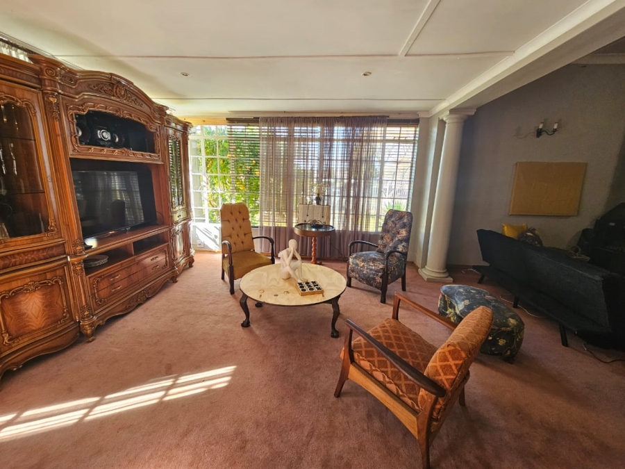 7 Bedroom Property for Sale in Bethlehem Free State